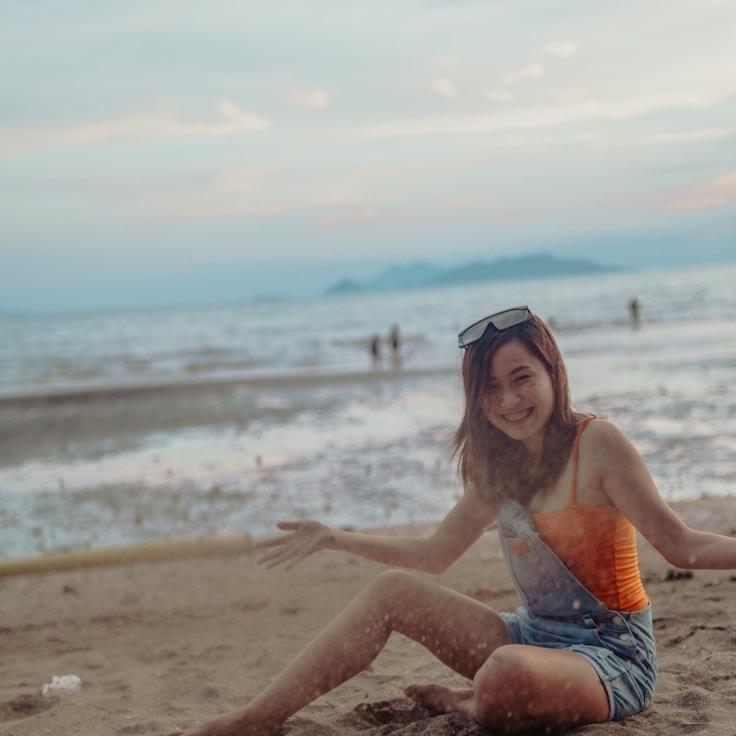 Ravi Nair, Client Relations Director, discussing corporate gifting strategy with business clients